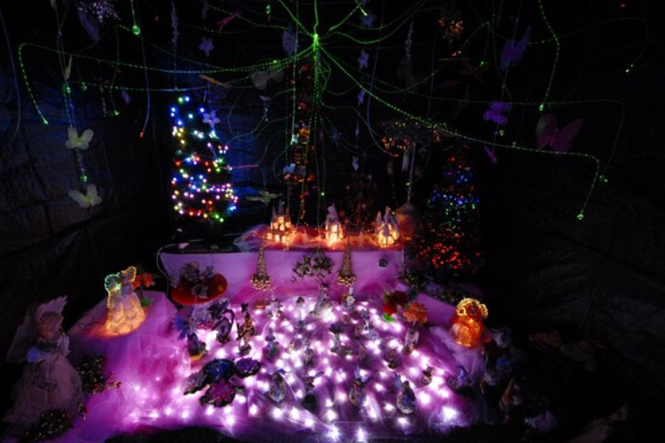  Halloween Decorating Using Black Lights Look Magical

